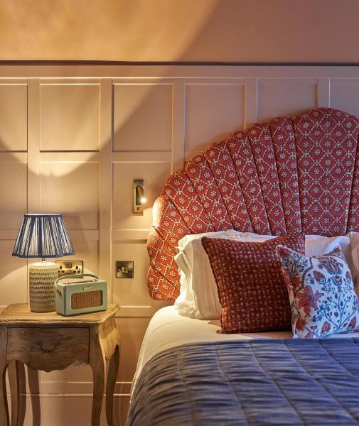 The Meadow Lark - A Heartwood Inn