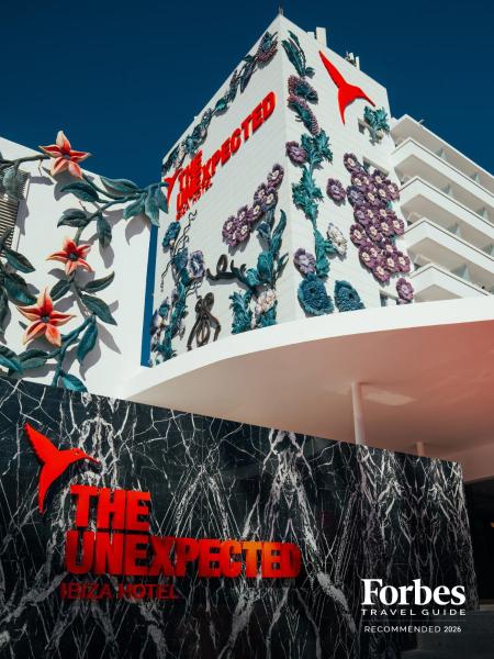 The Unexpected Ibiza Hotel - Ushuaïa Club entrance included