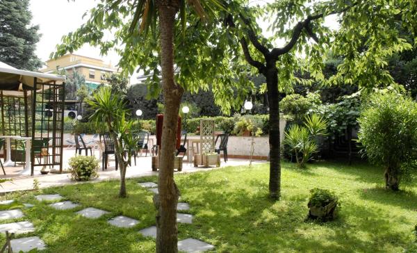 Aurora Garden Hotel