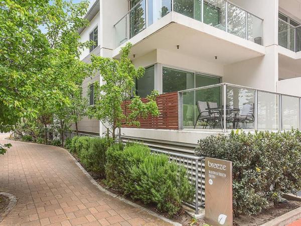 Breeze Beachfront Apartment