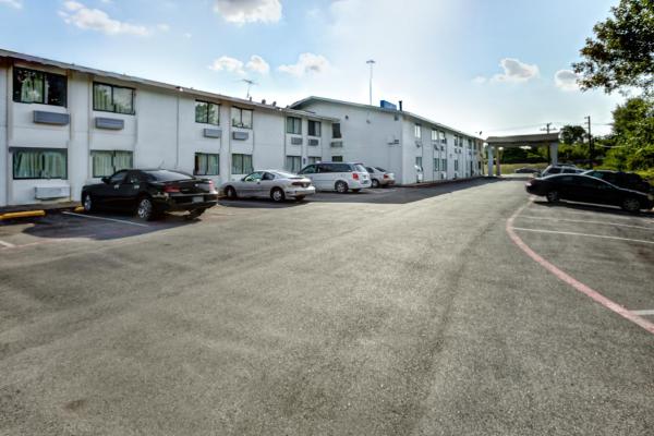 Motel 6-Dallas, TX - South