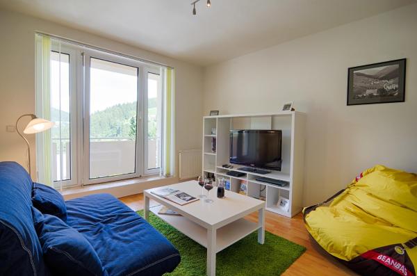 Apartment Marketa, Забронировать Апартаменты/квартира Пец под Снежкой Краловеградецкий край, рядом с Hnědý Vrch
