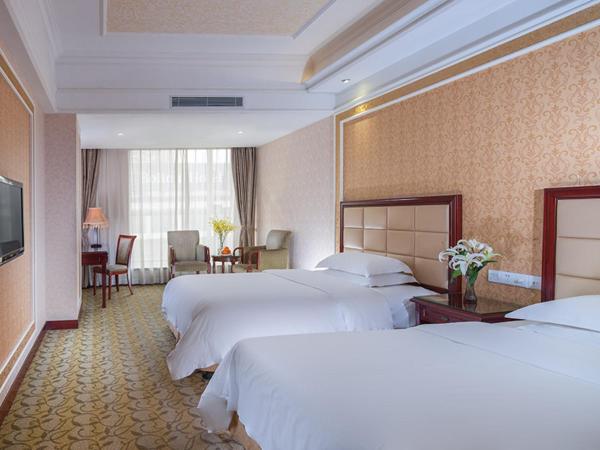 Vienna Hotel Songgang Yanchuan Road, Забронировать Отель Баоань 