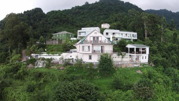 Mount Villa Kvariati 