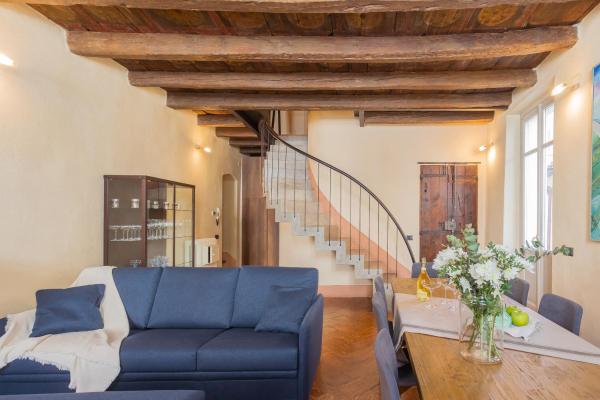 Antiche Mura Como by Rent All Como