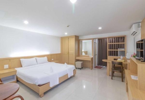 Townhouse Siam Privi Hotel