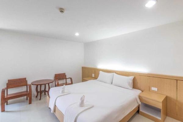 Townhouse Siam Privi Hotel