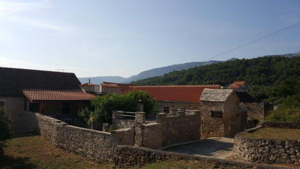 Holiday house with a swimming pool Vrbanj, Hvar - 11040, Забронировать Дом для отпуска Врбань Остров Хвар