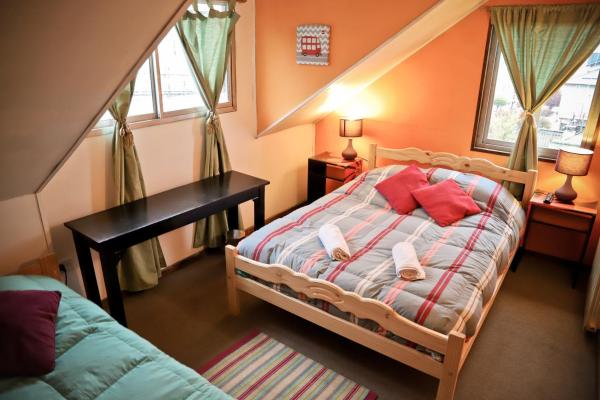 The House Hostel Resto & Bar Bariloche