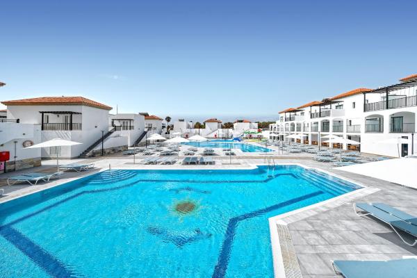 Отель Broncemar Beach Suites