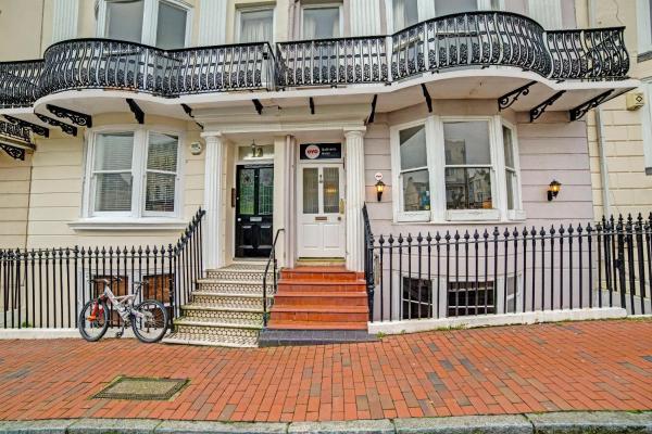 Gullivers Hotel - B&B