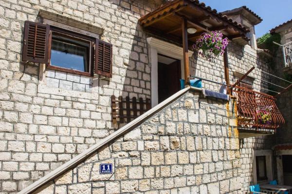 Apartments by the sea Kastel Stafilic, Kastela - 10264, Забронировать Апартаменты/квартира Каштель-Штафилич Каштела