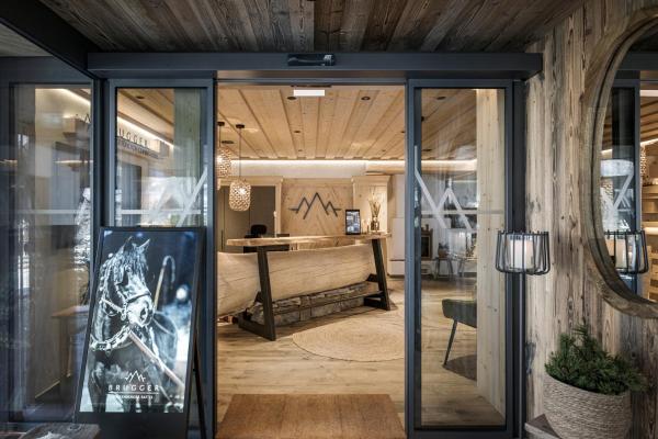 Brugger ApartHotel Майрхофен