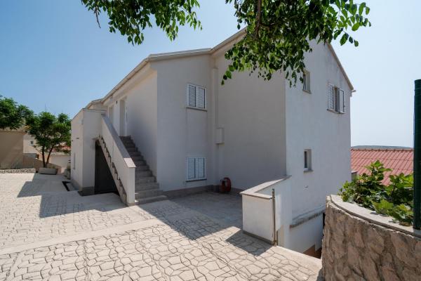 Apartment Zubovici 9365b
