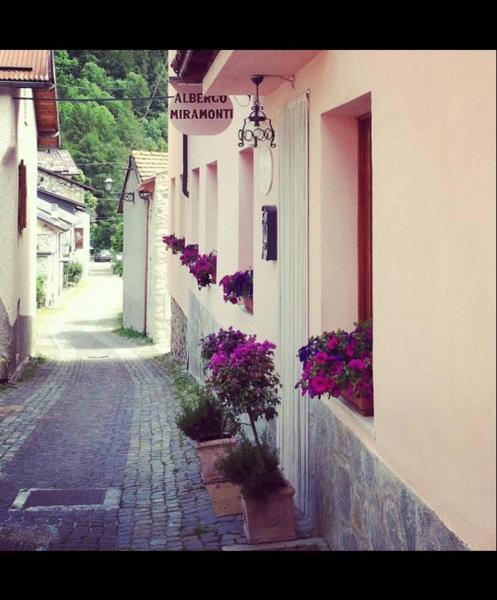 Albergo Ristorante Miramonti