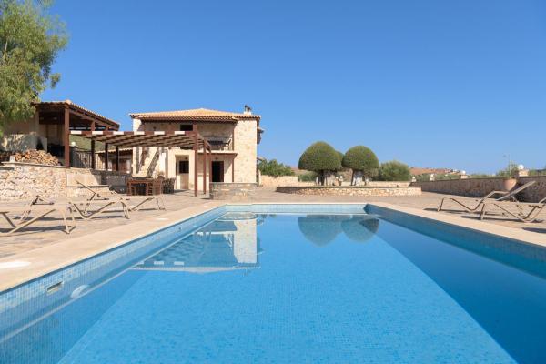 Nestor Villa, with Heated Pool & Absolute Privacy, Забронировать Вилла Отели Центрального Крита с бассейном, Бассейн