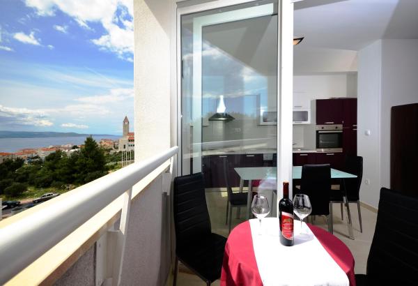 Apartment West Макарска