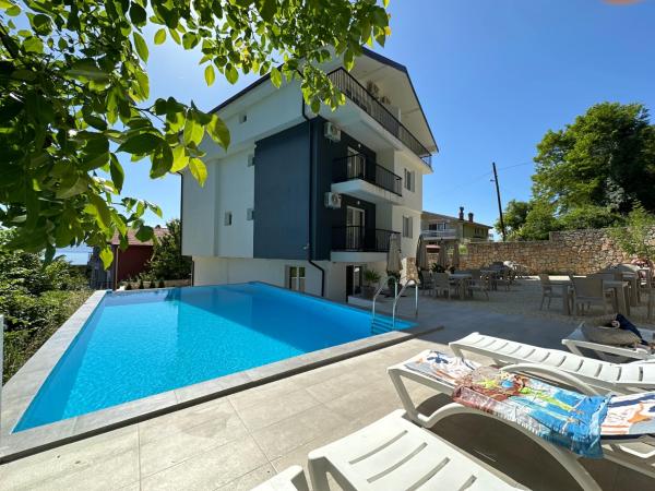 Villa Forest Paradise