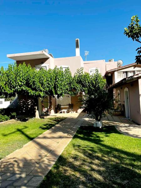 "Villa Kanavos" apts Матала