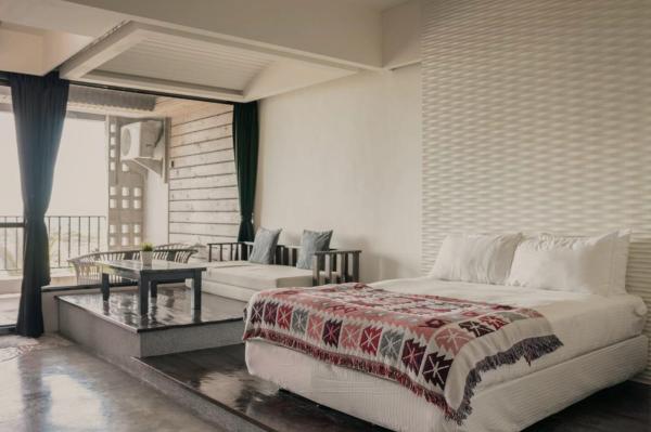 Daban Six Guest House