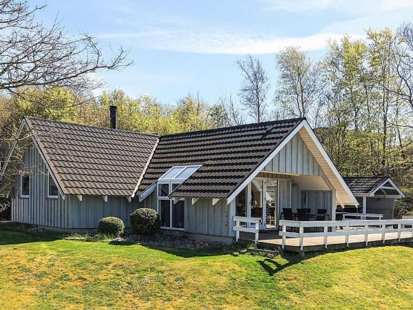 8 person holiday home in Spøttrup-By Traum