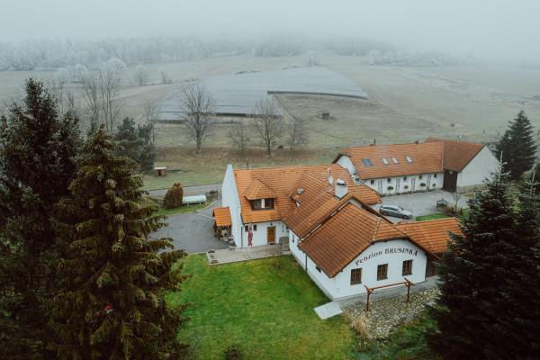 Penzion Brusinka, Забронировать Гостевой дом Отели Шумава с парковкой, Парковка
