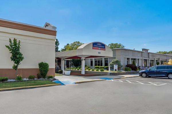 Howard Johnson by Wyndham Albany