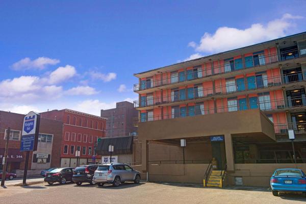 Knights Inn Wheeling
