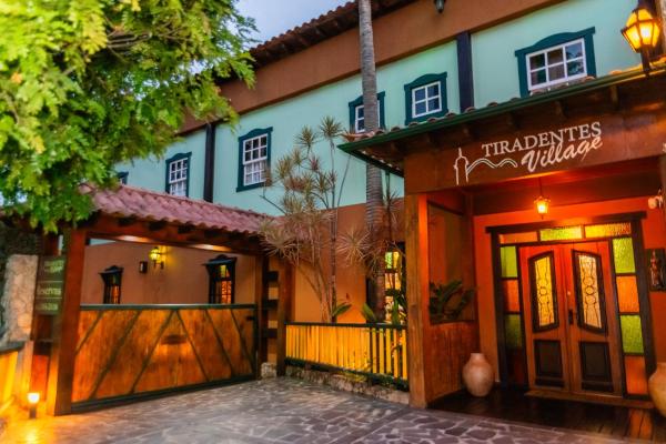 Tiradentes Village, Забронировать Гостевой дом Отели Минас-Жерайс с бассейном, Бассейн